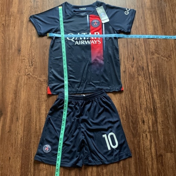 Paris Saint-Germain Neymar Jr Soccer 10 Jersey & Shorts Set Med NWT - Picture 8 of 8